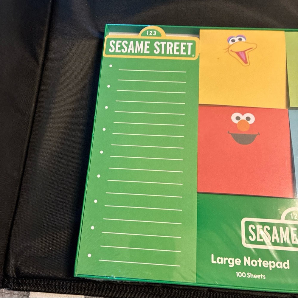 Sesame Street Colorful Notepad Collection - Picture 3 of 5